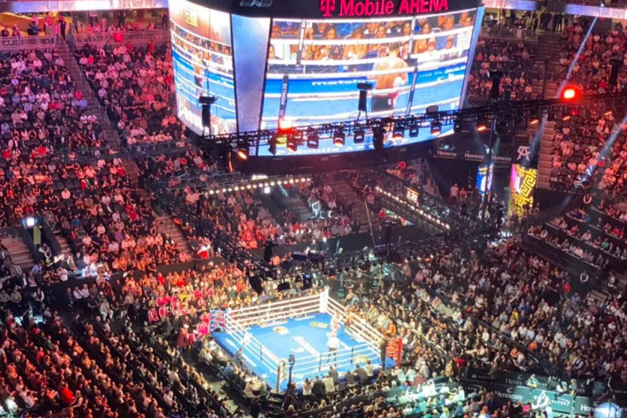 boxing fight event in t-mobile arena las vegas